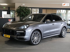 Porsche Cayenne Coupé - 3.0 E-Hybrid SportDesign 462PK Pano Trek Lucht Leder Led