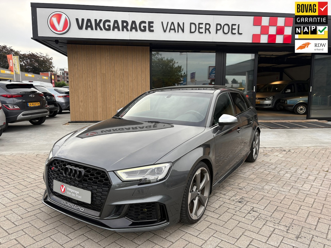 Audi A3 Sportback - 2.5 TFSI RS 3 quattro 2.5 TFSI RS 3 quattro - AutoWereld.nl