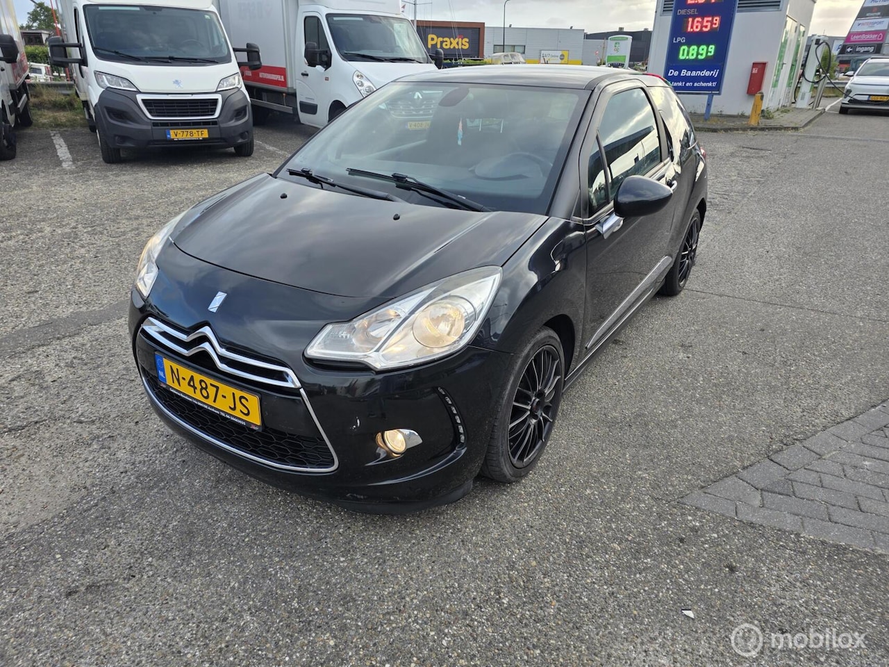 Citroën DS3 - 1.6 VTi So Chic. AUTOMAAT, AIRCO, LM VELGEN - AutoWereld.nl