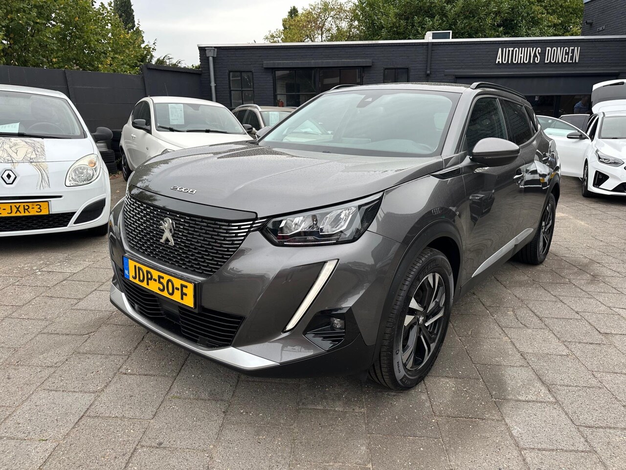 Peugeot 2008 - 1.2 PureTech Blue Lease Allure 1.2 (130pk) PureTech Blue Lease Allure - AutoWereld.nl