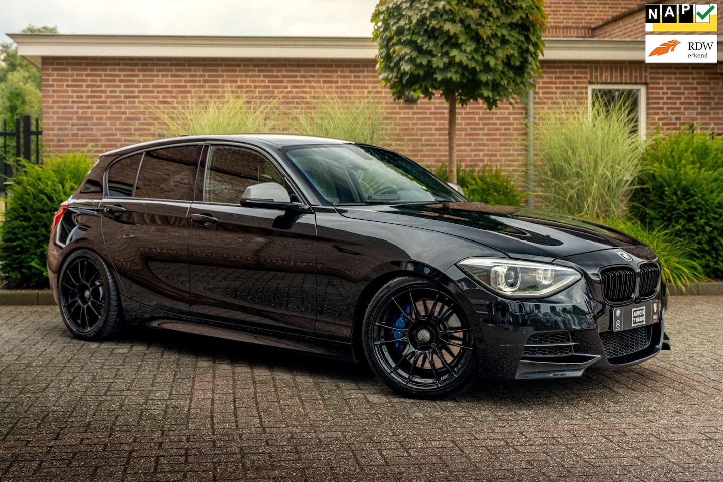 BMW 1-serie - M135i xDrive High Executive 360PK Liefhebbers auto - AutoWereld.nl