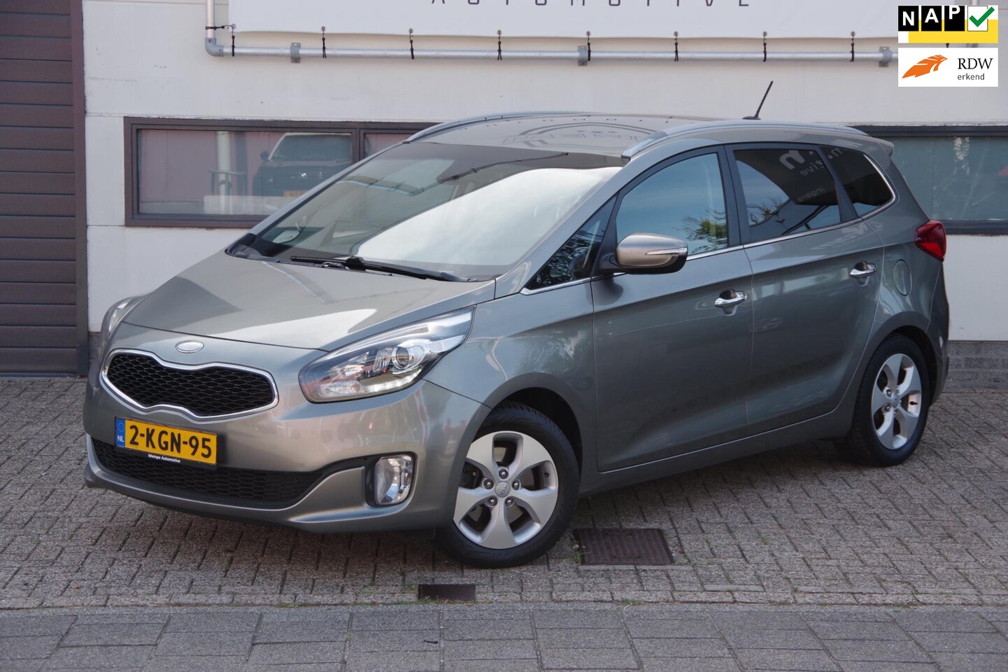 Kia Carens - 1.6 GDi Business Pack 1.6 GDi Business Pack - AutoWereld.nl