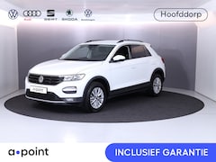 Volkswagen T-Roc - 1.5 TSI Style 150 pk Automaat (DSG) | Navigatie | Parkeersensoren | Achteruitrijcamera | A