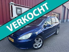 Peugeot 307 SW - 2.0 16V // Clima // Pano.dak // 6.Pers // PDC // Trekhaak