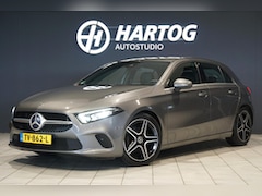 Mercedes-Benz A-klasse - 180 d AUTOMAAT + AFNEEMBARE TREKHAAK / 18'' / LED / CAMERA