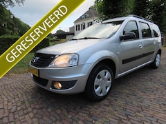 Dacia Logan MCV - 1.6-16V Lauréate 7p.Airco Trekhaak