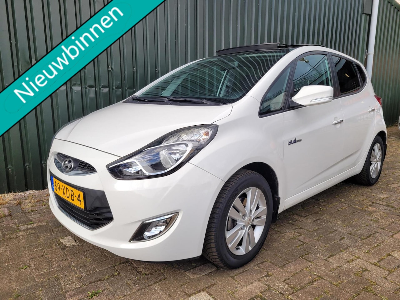 Hyundai ix20 - 1.4i dealer onderhoud panoramadak - AutoWereld.nl