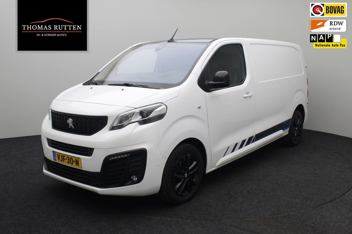 Peugeot Expert - 2.0 BlueHDI 180 Standard Sport 2021 NAP | Camera | Navigatie | Trekhaak | Automaat | Leder - AutoWereld.nl