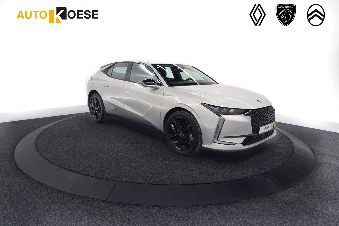 DS 4 - PureTech 130 EAT8 Performance Line | Camera | Apple Carplay | Alcantara® bekleding | Parke - AutoWereld.nl