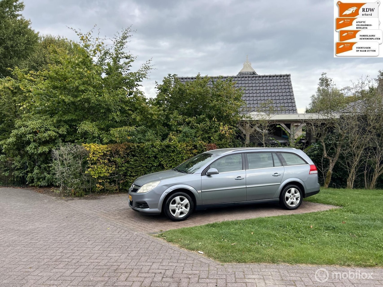 Opel Vectra Wagon - 2.2-16V Business bj 2006 - AutoWereld.nl