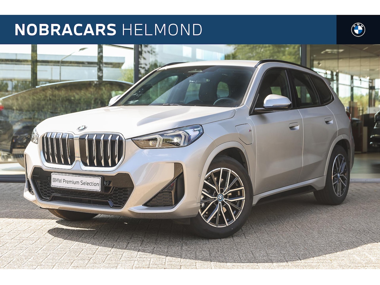 BMW X1 - xDrive25e M Sport Automaat / Achteruitrijcamera / Sportstoelen / M Adaptief onderstel / Co - AutoWereld.nl