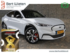 Ford Mustang Mach-E - AWD 75 kWh | Geen import | 360 camera | Panorama dak | Memory Pa