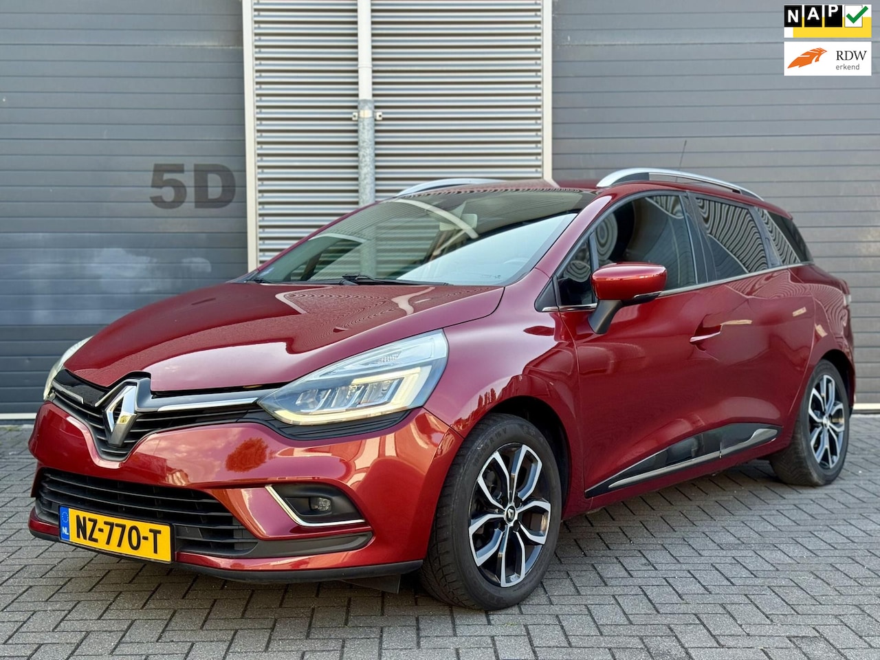Renault Clio Estate - 0.9 TCe Intens Led/Navi/Facelift - AutoWereld.nl