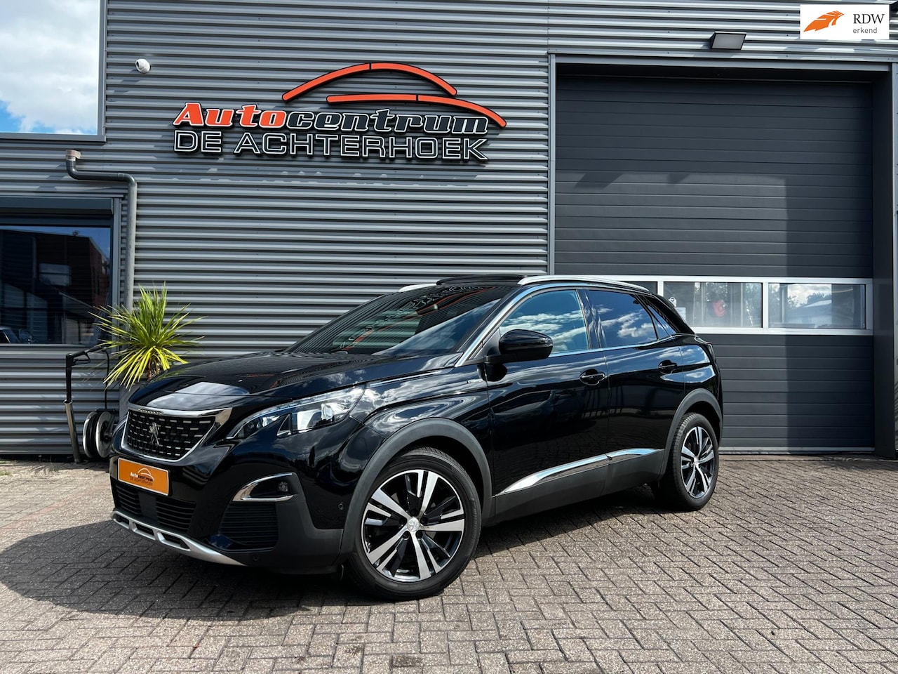 Peugeot 3008 - 1.2 PureTech GT Line | PANO | Keyless - AutoWereld.nl