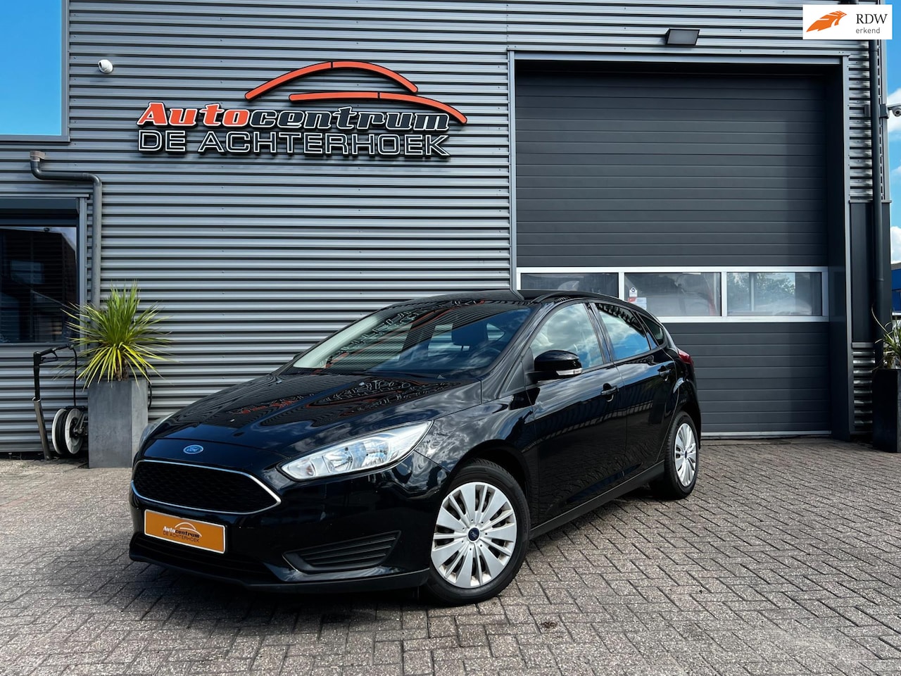 Ford Focus - 1.0 Trend Edition 125 PK | Stoel / Stuur verw. - AutoWereld.nl