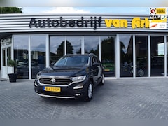 Volkswagen T-Roc - 1.5 TSI Style Business