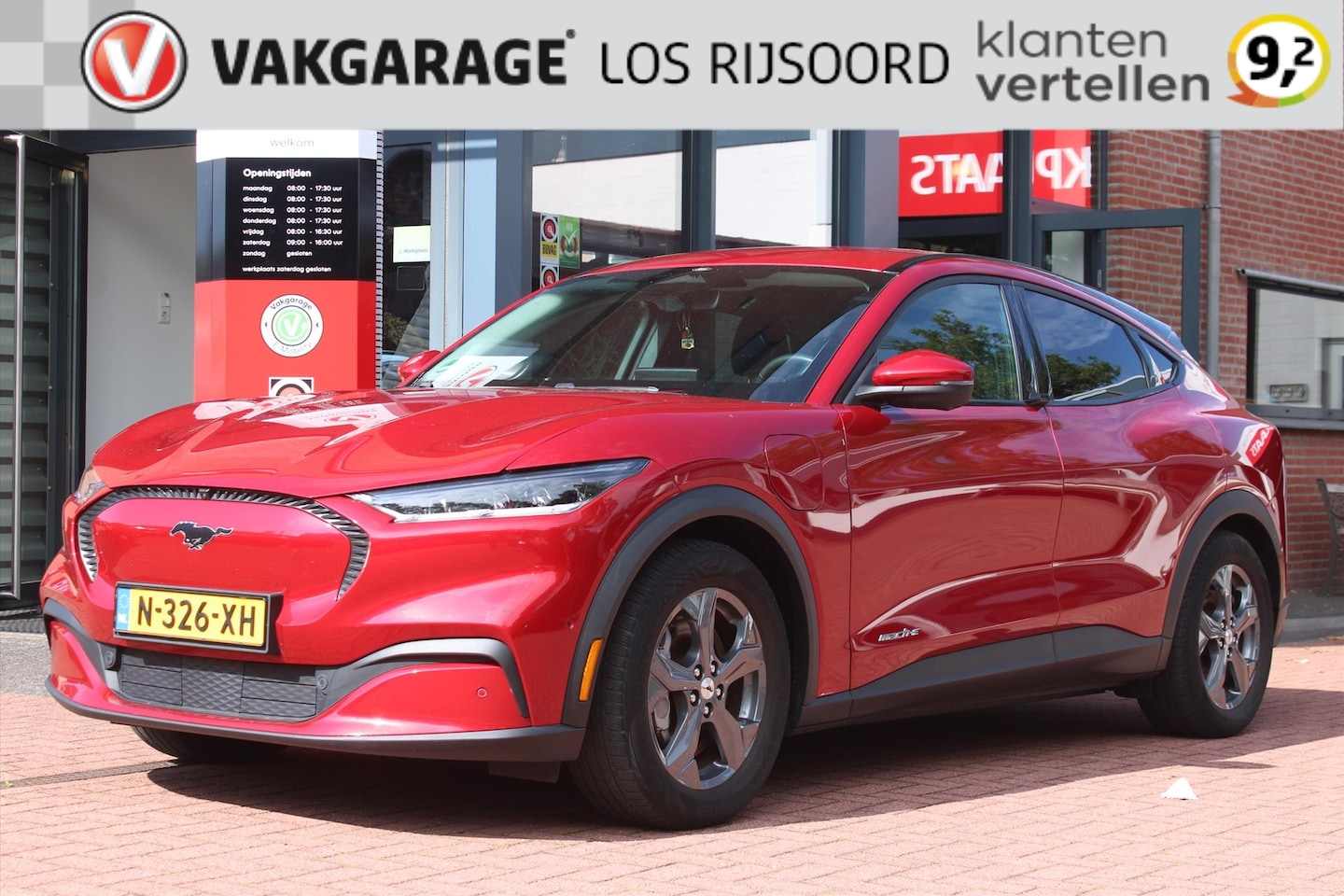Ford Mustang Mach-E - 75kWh | 360 Camera | Carplay | Adaptive Cruise & Climate Control | Stuur & Stoel verwarmin - AutoWereld.nl