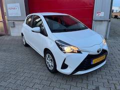 Toyota Yaris - 1.5 VVT-i Active 112pk AUTOMAAT / Automatisch airco / Cruise / NL auto / Camera / max 835k