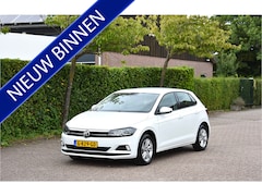 Volkswagen Polo - 1.0 TSI 96 PK Carplay Stoelverwaming Mf. stuur Garantie Comfortline