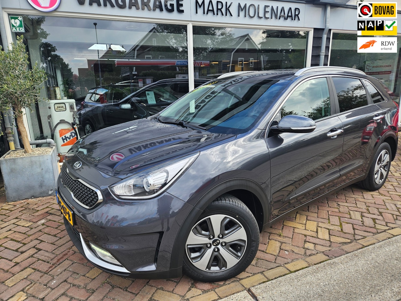 Kia Niro - 1.6 GDi Hybrid ComfortLine 1.6 GDi Hybrid ComfortLine - AutoWereld.nl