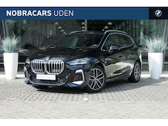 BMW 2-serie Active Tourer - 218i M Sport Automaat / Trekhaak / Sportstoelen / Achteruitrijcamera / M Adaptief onderste