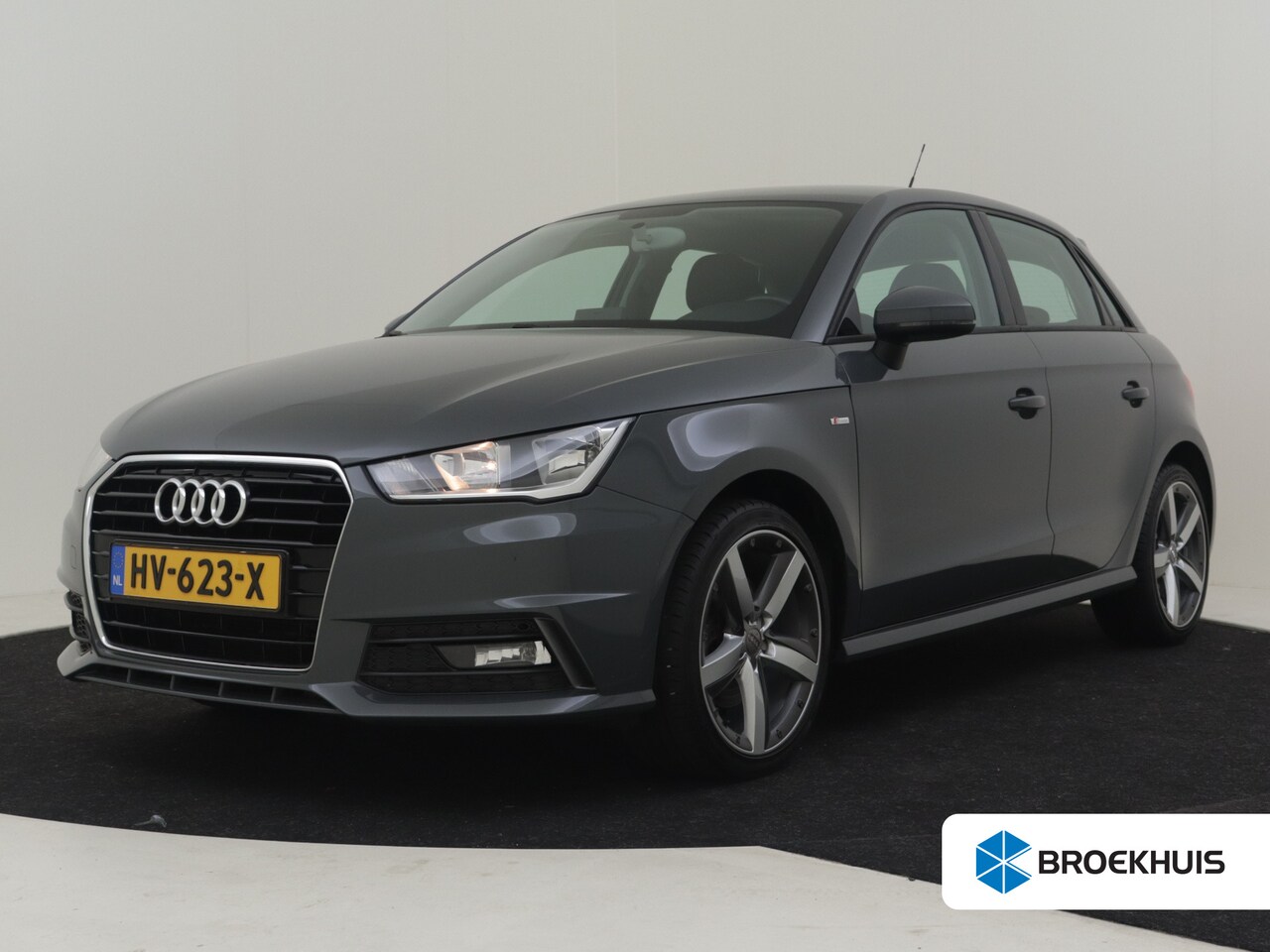 Audi A1 Sportback - 1.4 TFSI Adrenalin 125pk AUTOMAAT Airco | Navigatie | Cruise control | S-Line exterieur | - AutoWereld.nl