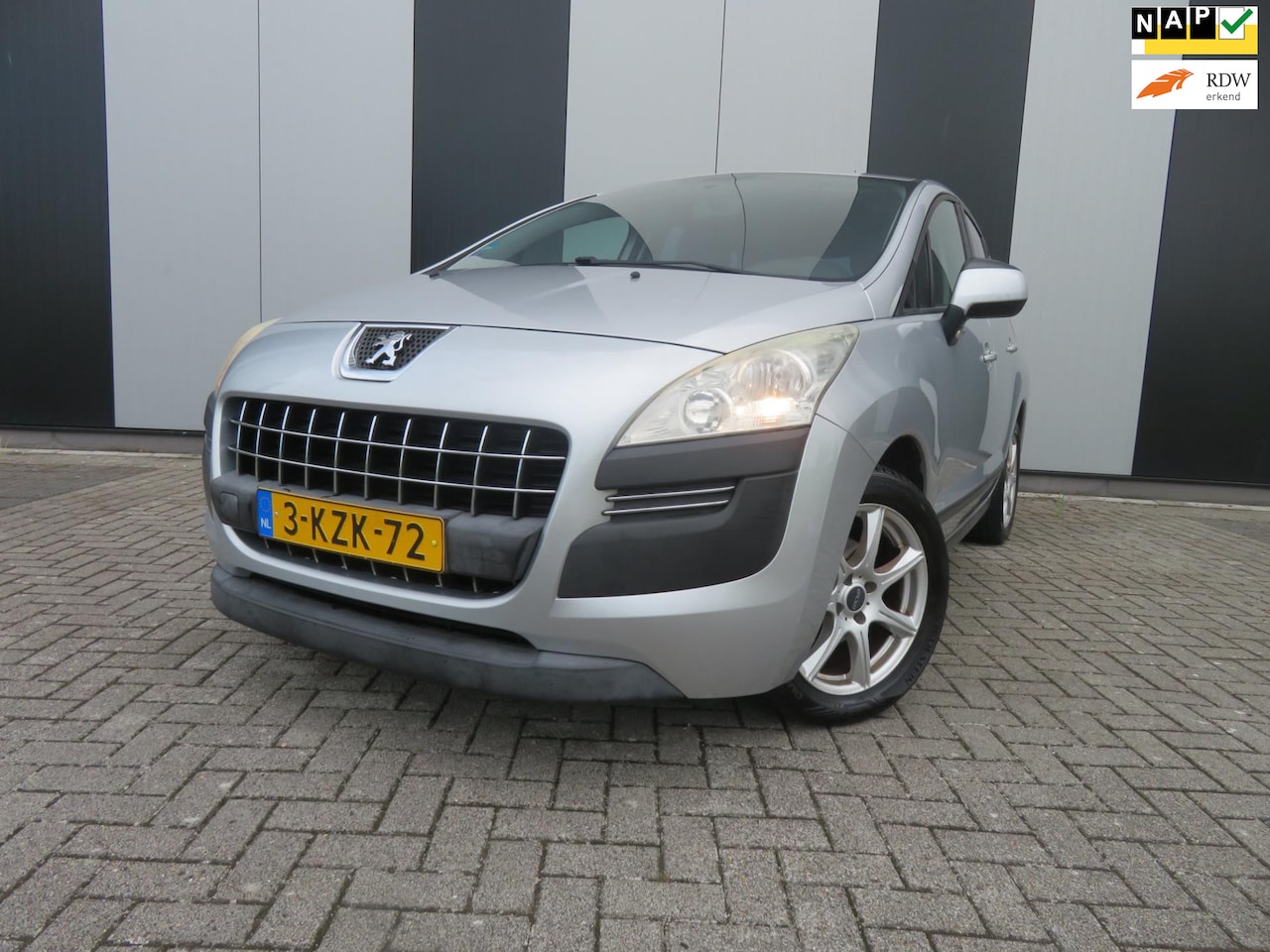 Peugeot 3008 - 1.6 VTi Access 1.6 VTi Access - AutoWereld.nl