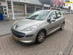 Peugeot 207 - 1.4-16V X-line