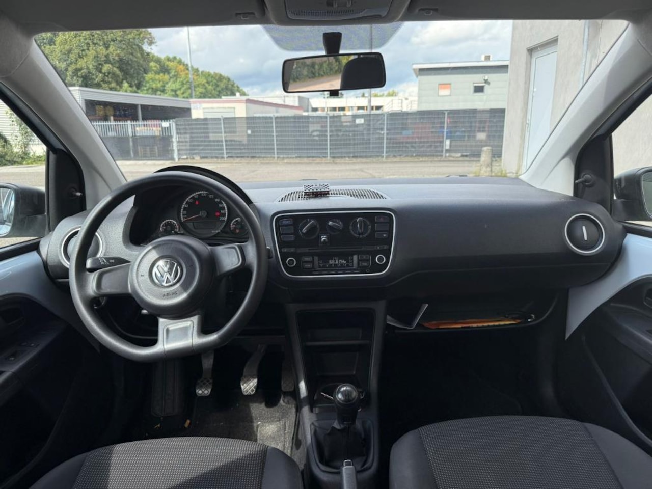 Volkswagen Up! - 1.0 take up! BlueMotion 1.0 take up! BlueMotion - AutoWereld.nl