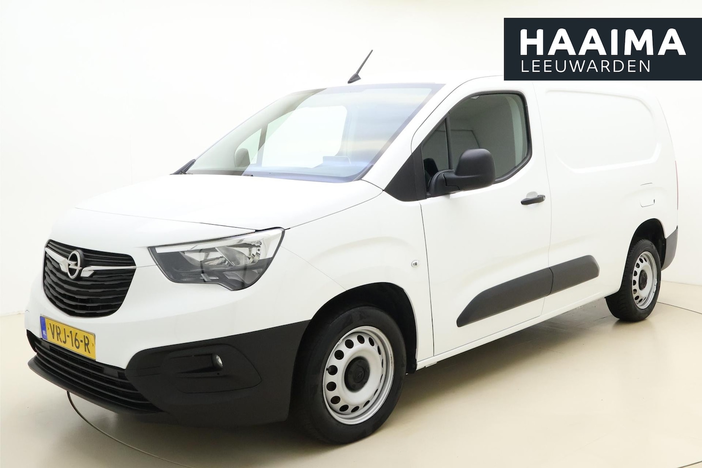 Opel Combo - 1.5D L2H1 Selection 100 PK | Handgeschakeld | Parkeersensor | 2-zits | Airco | Cruise Cont - AutoWereld.nl