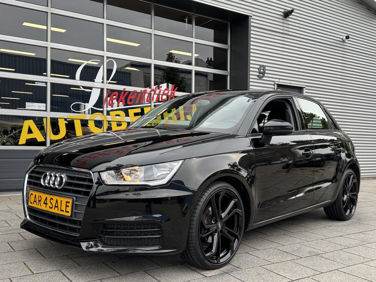 Audi A1 Sportback - 1.0 TFSi Design - Navigatie I Airco I PDC I Sport velgen I Comfort pakket I Dealer onderho - AutoWereld.nl