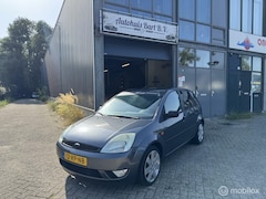 Ford Fiesta - 1.6-16V Futura Airco Navi Nieuwe APK NAP Logisch