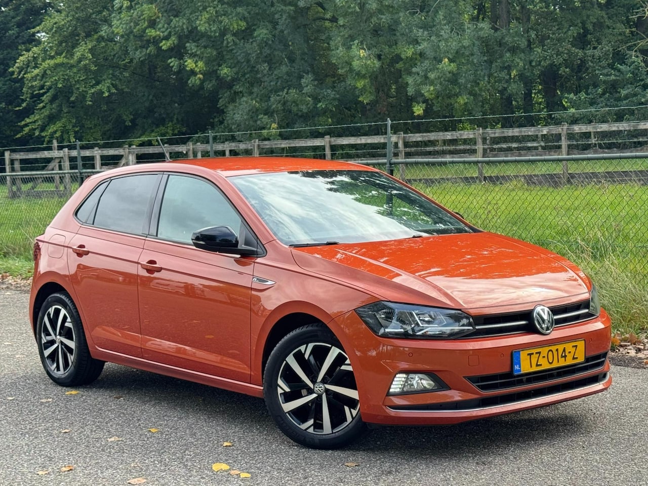 Volkswagen Polo - 1.0 TSI Highline /Carplay/Navi/ACC/ - AutoWereld.nl