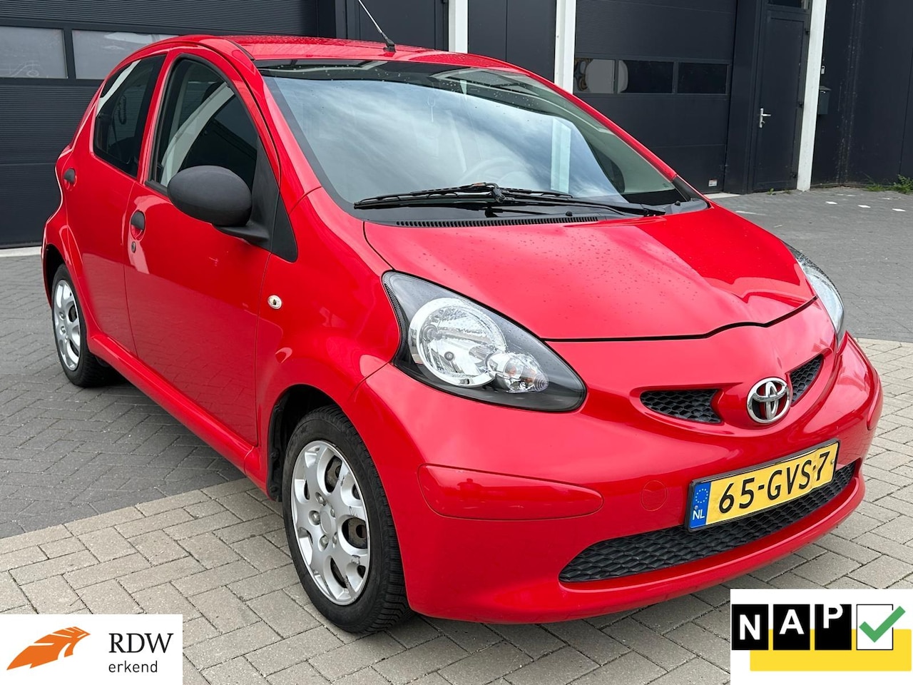 Toyota Aygo - 1.0-12V/5DRS/APK/NAP/INRUILKOOPJE - AutoWereld.nl