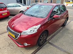 Peugeot 208 - 1.2 VTi Envy/SCHADES/MOTOR GOED 86DKM/NAP/APK 3-26/PDC