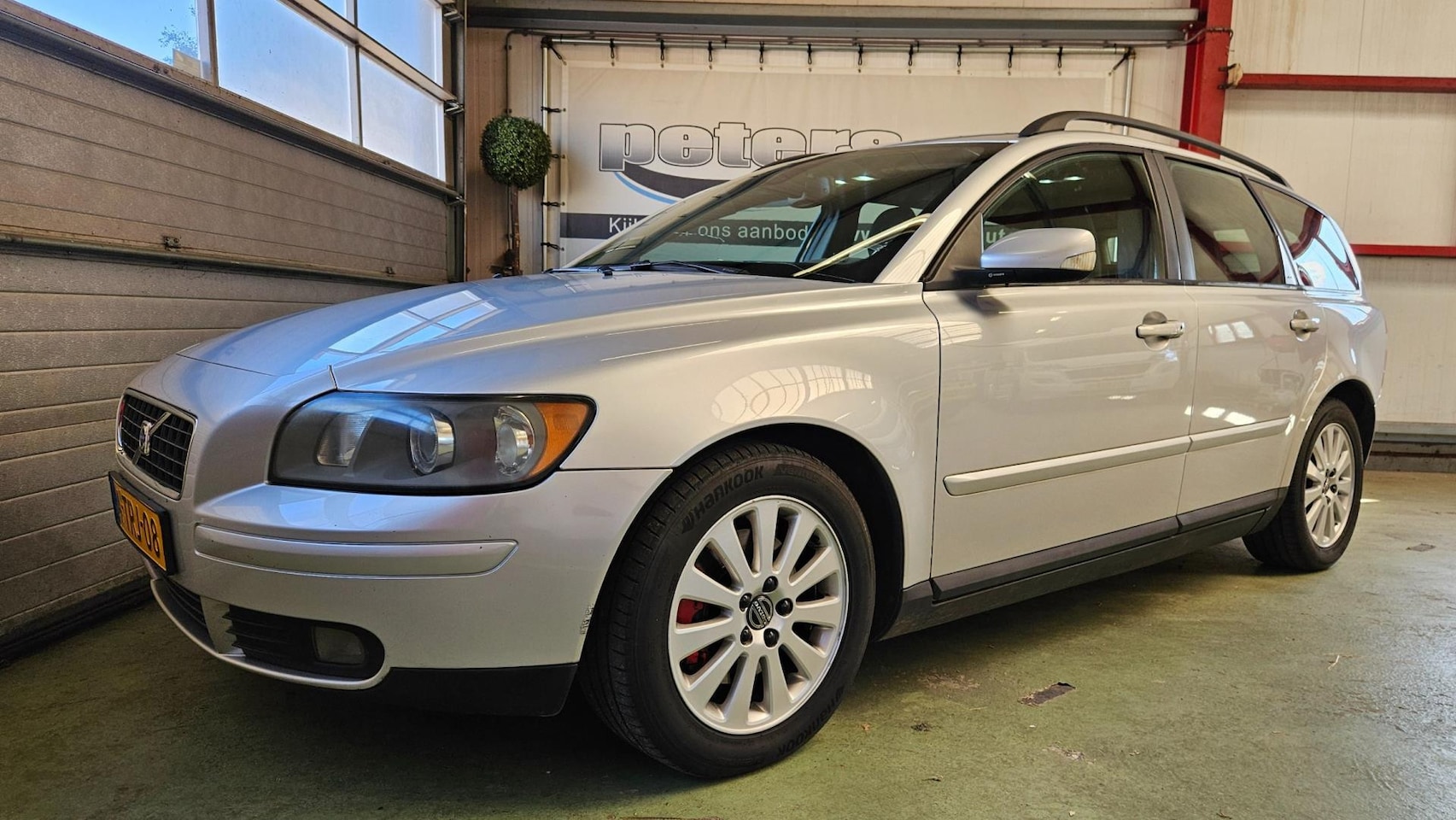 Volvo V50 - 2.4i Automaat / Clima / Cruise / youngtimer - AutoWereld.nl