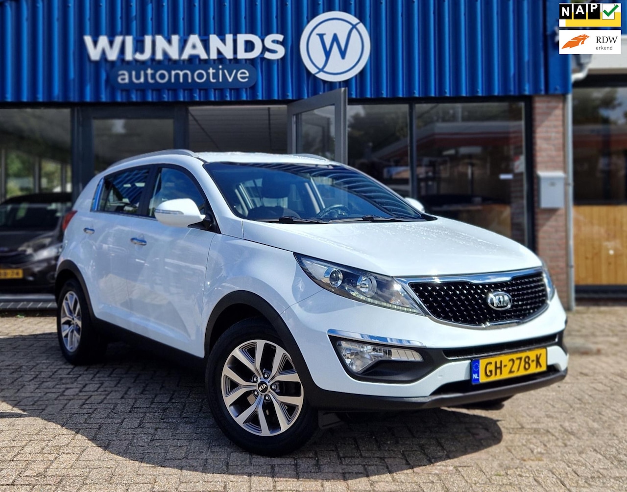 Kia Sportage - 1.6 GDI Super Pack Cruise Clima Trekhaak Scherm - AutoWereld.nl
