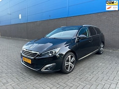 Peugeot 308 SW - 1.2 | Automaat | Leder | Pano | Navi | Keyles|Stoelverwarming | Adaptieve Cruisecontrol |