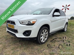 Mitsubishi Outlander - 2.0 Intense AIRCO CRUISE APK ZEER MOOI