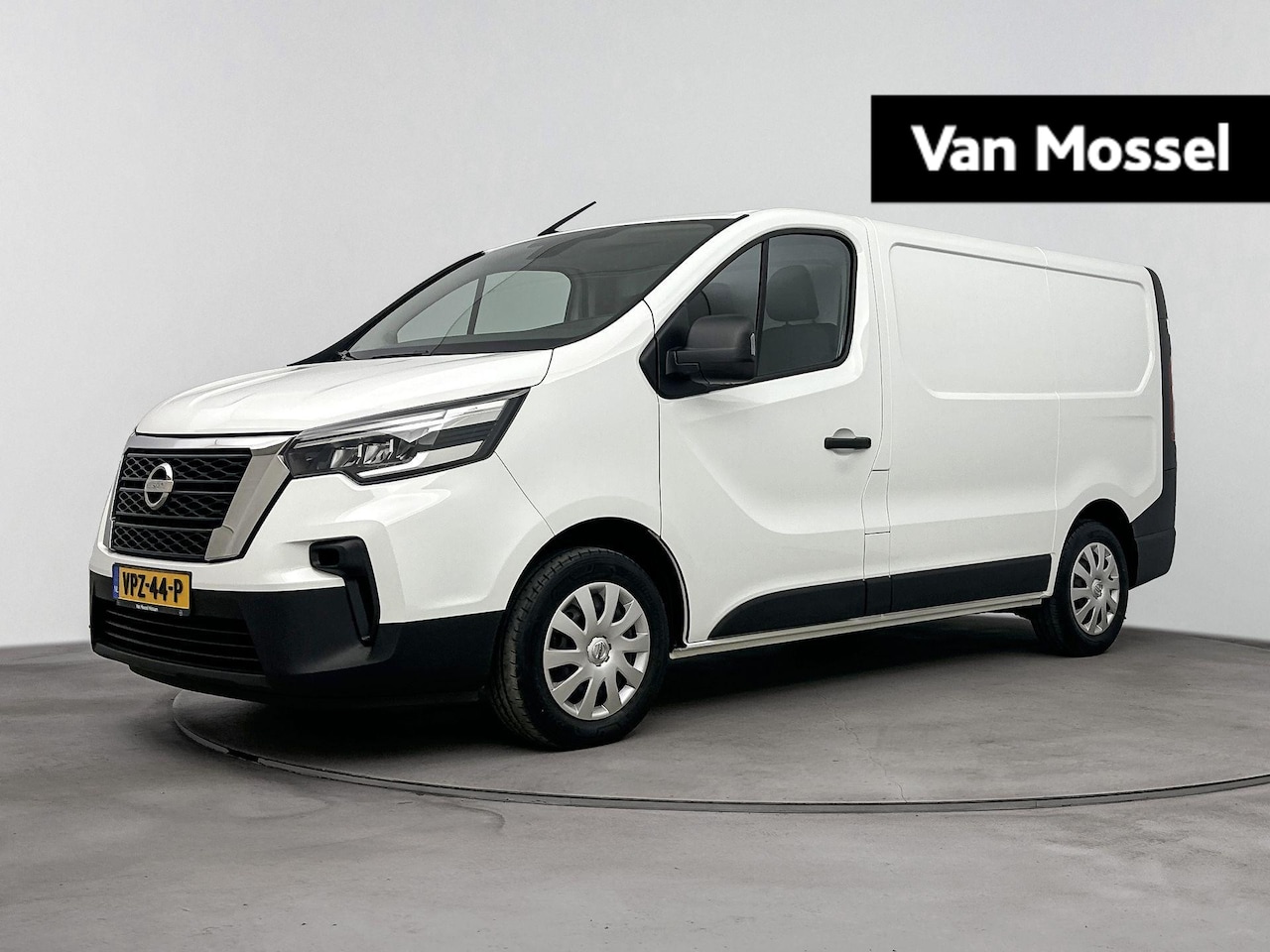 Nissan Primastar - 2.0 dCi L1H1 Acenta 130PK | Trekhaak | Betimmering | Lat om Lat | Airco | Parkeersensoren - AutoWereld.nl