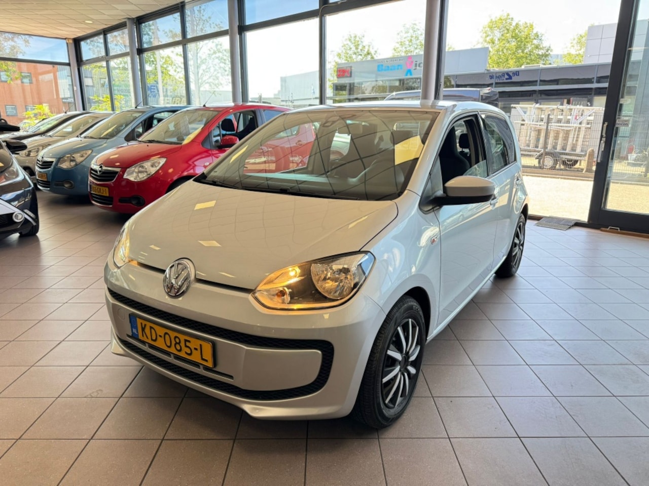 Volkswagen Up! - 1.0 move up! BlueM. NW. APK NAVI BLUETOOTH BJ 2016 !!! - AutoWereld.nl