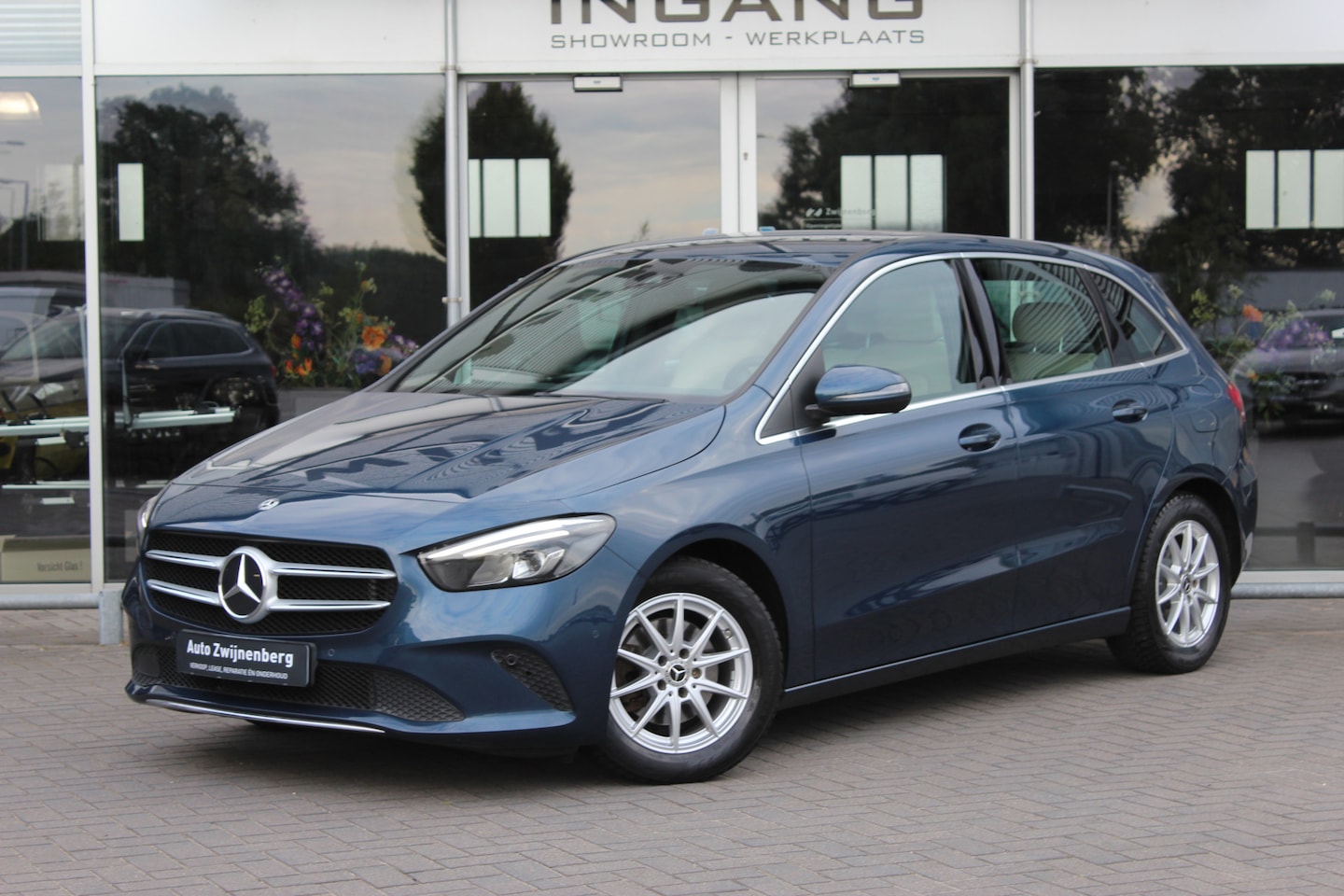 Mercedes-Benz B-klasse - 180 | Camera | Carplay | - AutoWereld.nl