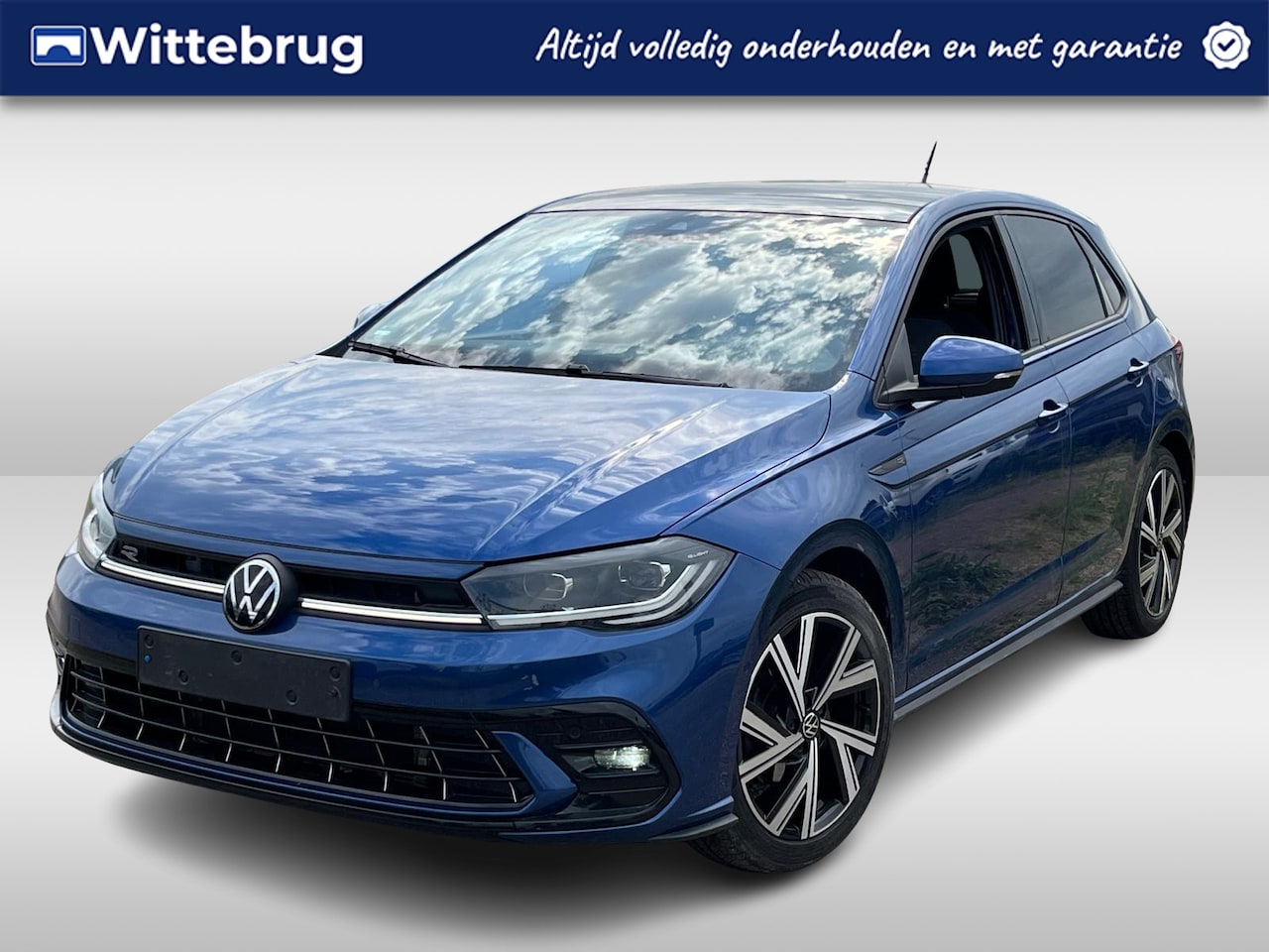 Volkswagen Polo - 1.0 TSI 110pk R-Line DSG Automaat / Panoramadak / Navigatie / Park Assist / Camera / BEATS - AutoWereld.nl
