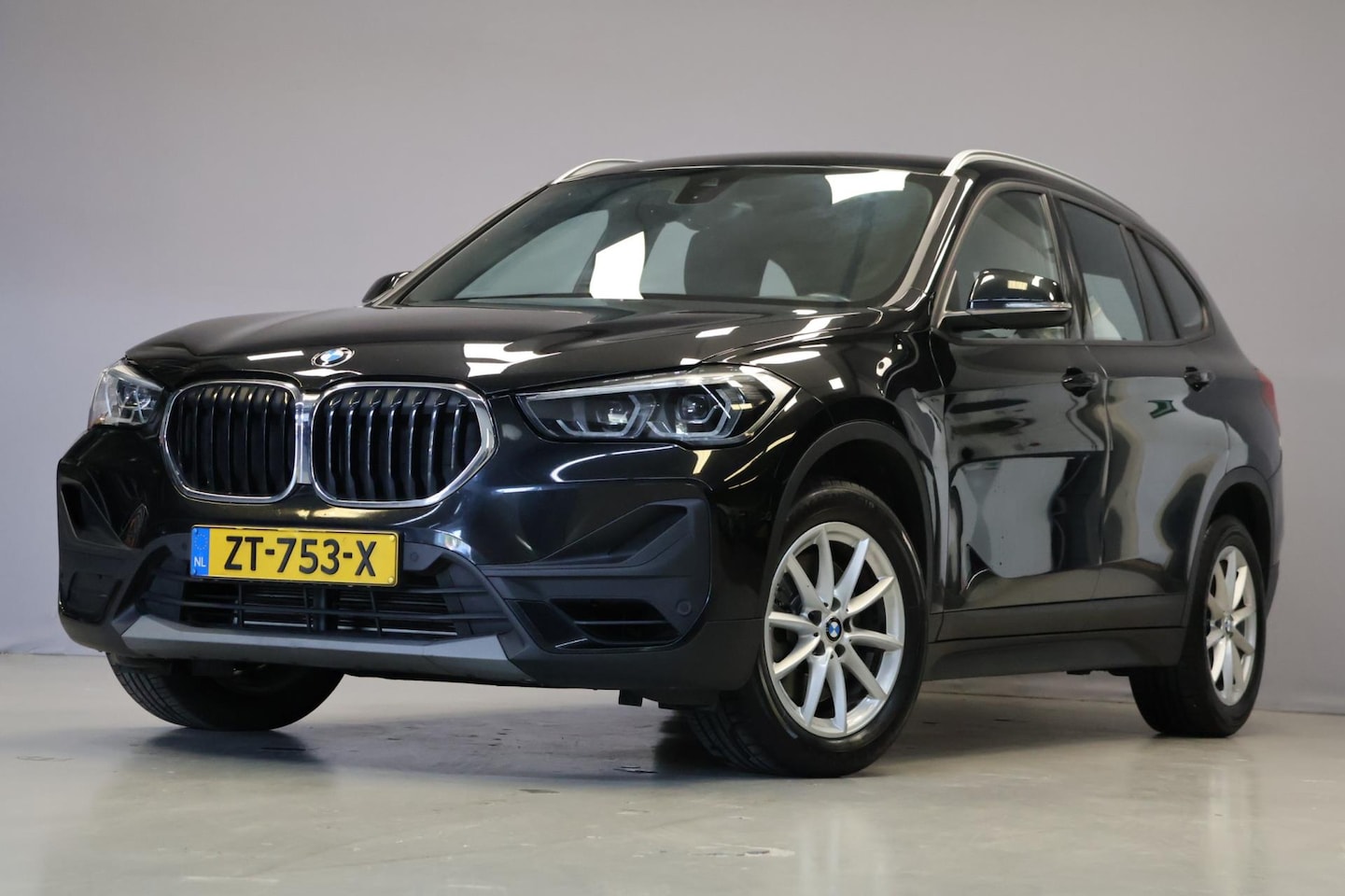 BMW X1 - SDrive20i High Executive |Headup|Stoelverw| - AutoWereld.nl