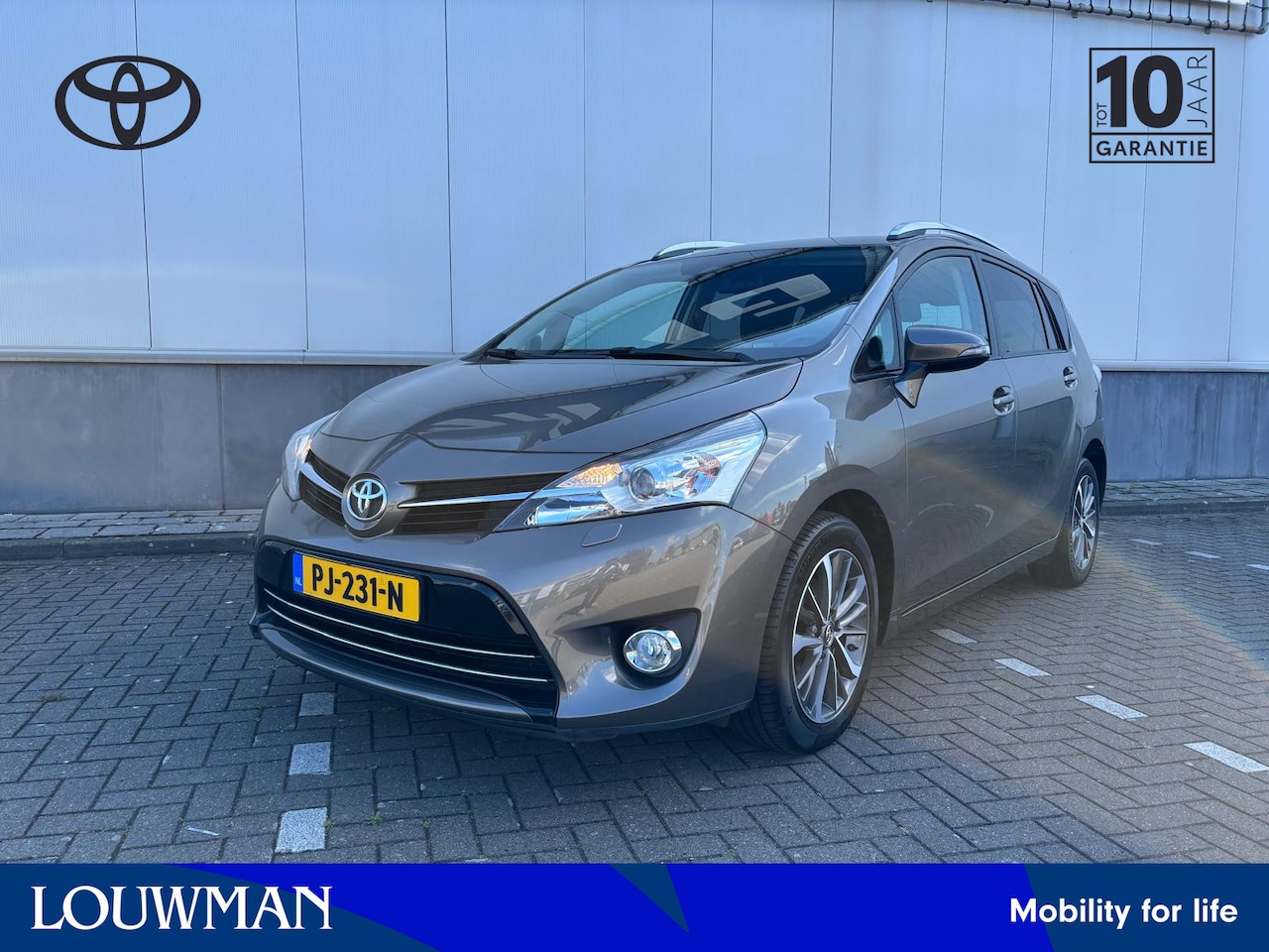 Toyota Verso - 1.8 VVT-i Dynamic 7p. | Navigatie | Camera | Trekhaak | - AutoWereld.nl