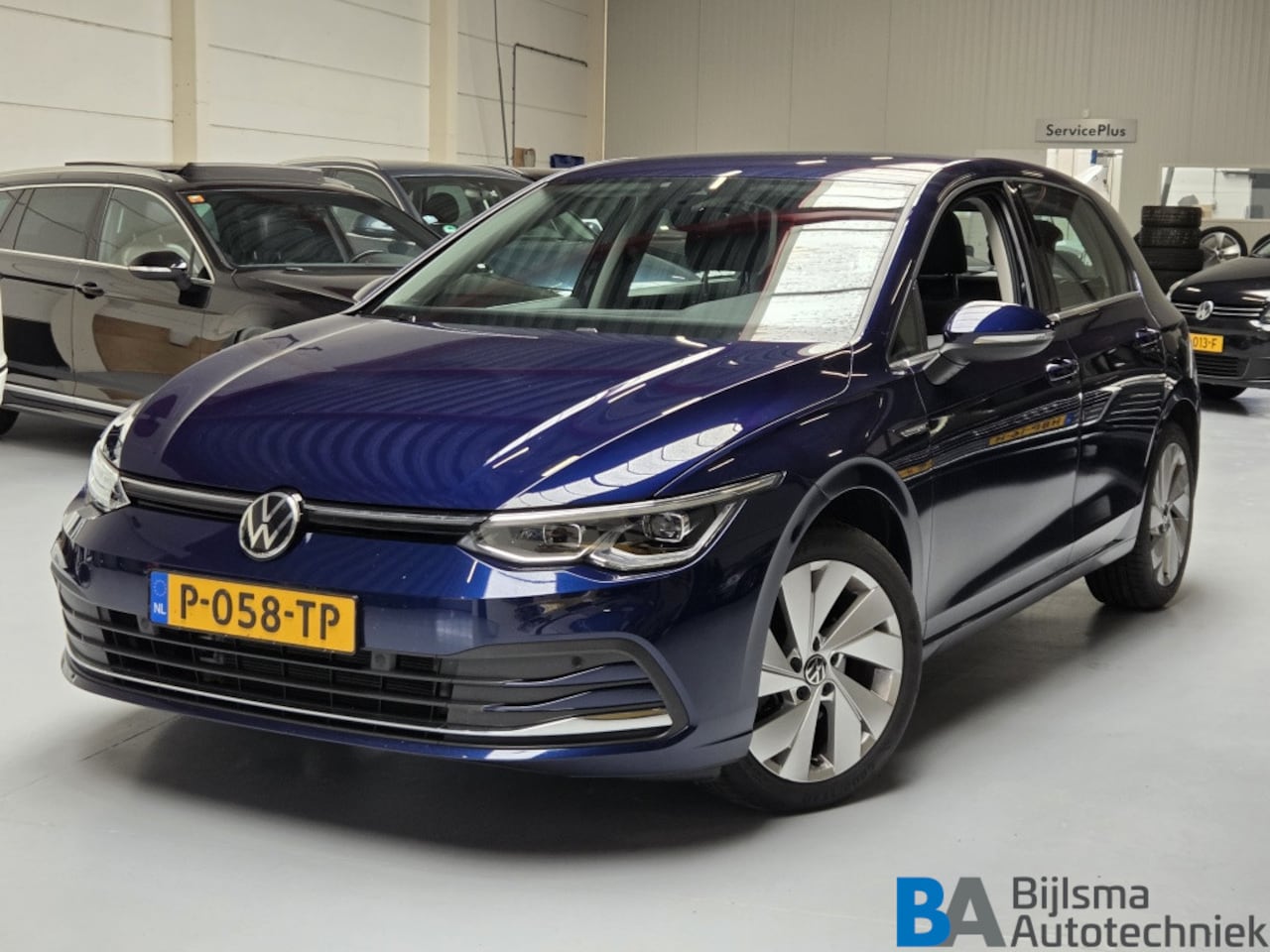 Volkswagen Golf - 1.5 eTSI Style *LED MATRIX*17 INCH*LAGE KM'S - AutoWereld.nl