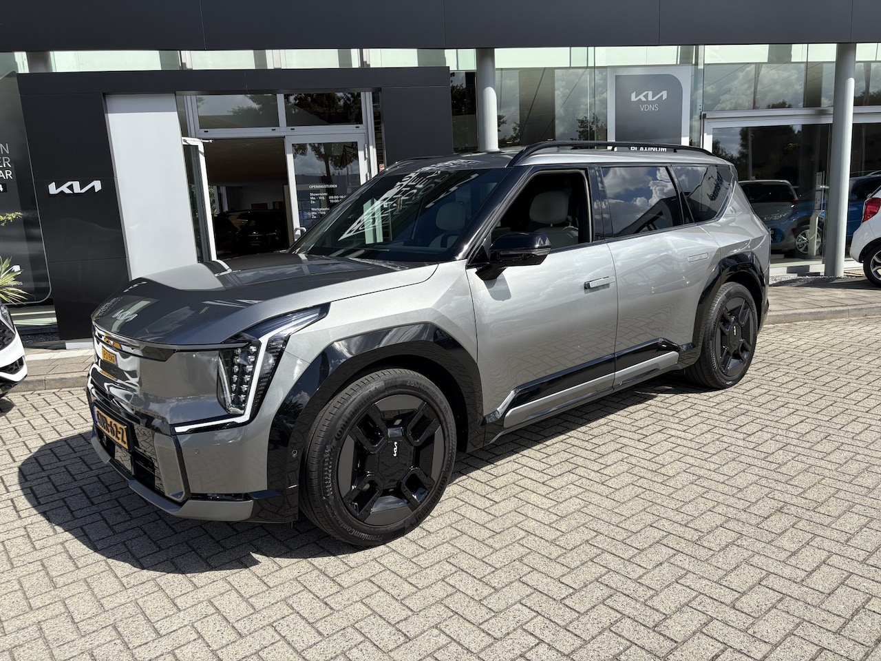Kia EV9 - GT-Line AWD 99.8 kWh 7 zitter //  info Roel 0492-588951 - AutoWereld.nl