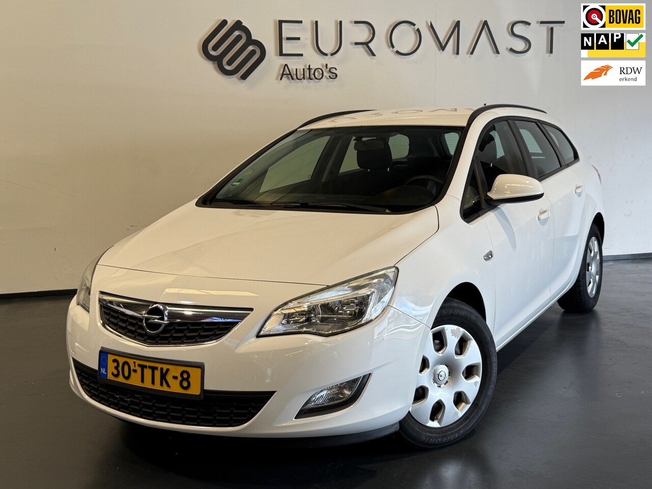 Opel Astra Sports Tourer - 1.4 Business Edition Navi Airco Cruise Trekhaak Nieuwe Apk - AutoWereld.nl
