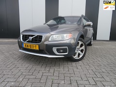 Volvo XC70 - 2.4 D5 Momentum