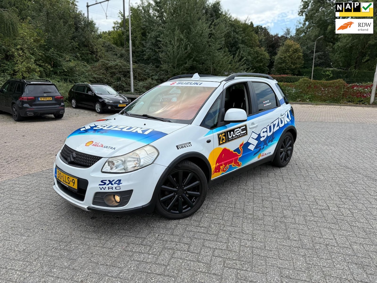 Suzuki SX4 - 1.6 Exclusive / AUTOMAAT / NAVI-MULTIMEDIA / REDBULL REALY UITVOERING - AutoWereld.nl